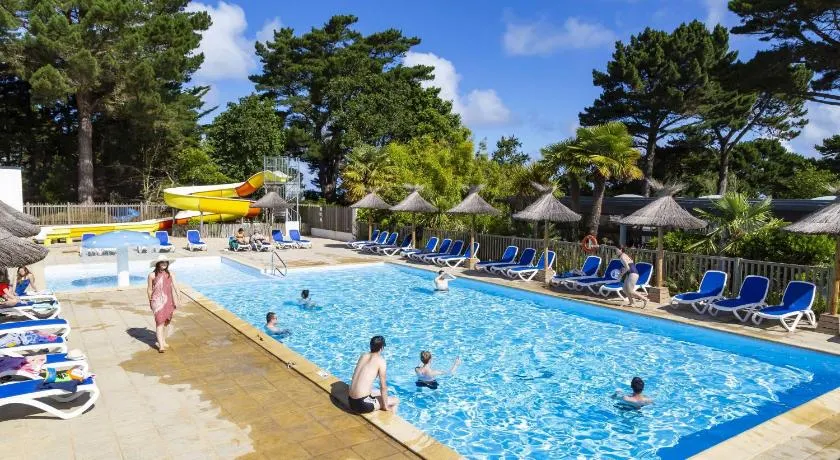 Camping Le Port de la Chaine - Image 1
