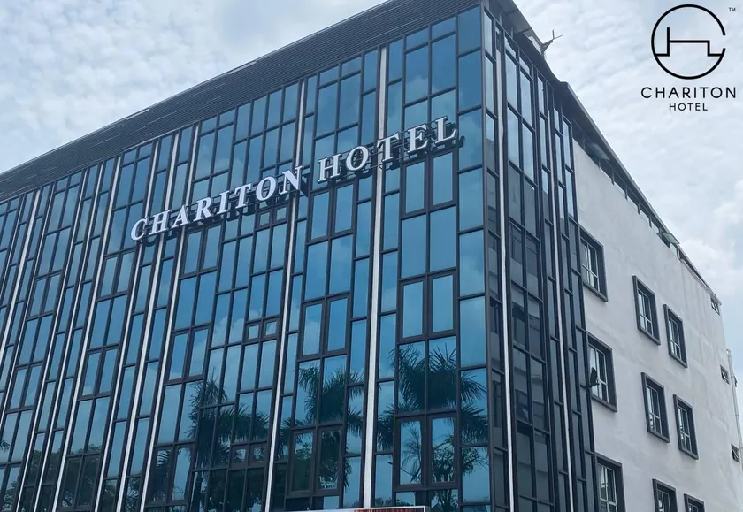 Chariton Hotel Skudai Kiri - Image 1