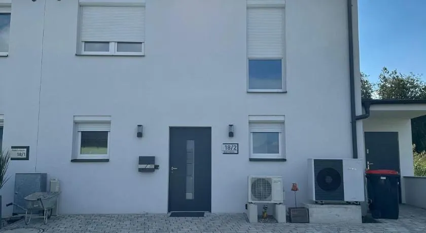 Gemütliche Doppelhaushälfte mit Garten, Terrasse Ruhige Lage in Hobersdorf - Image 1