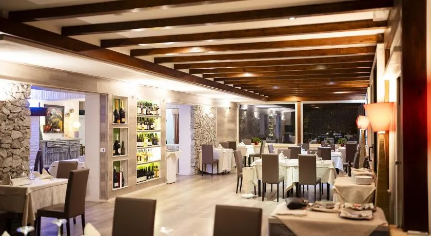 Hotel Ristorante Le Rose - Image 1