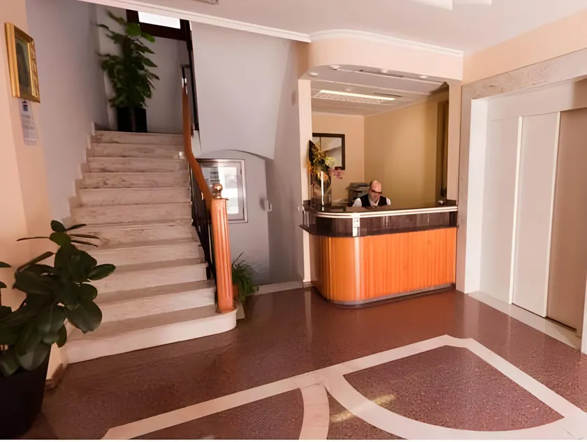 Hotel Anna - Image 1