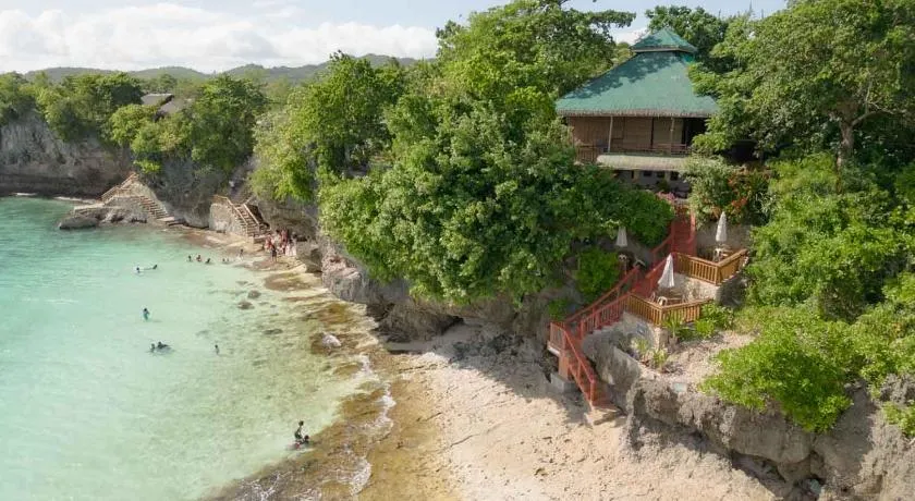 Blue Raven Resort - Image 1