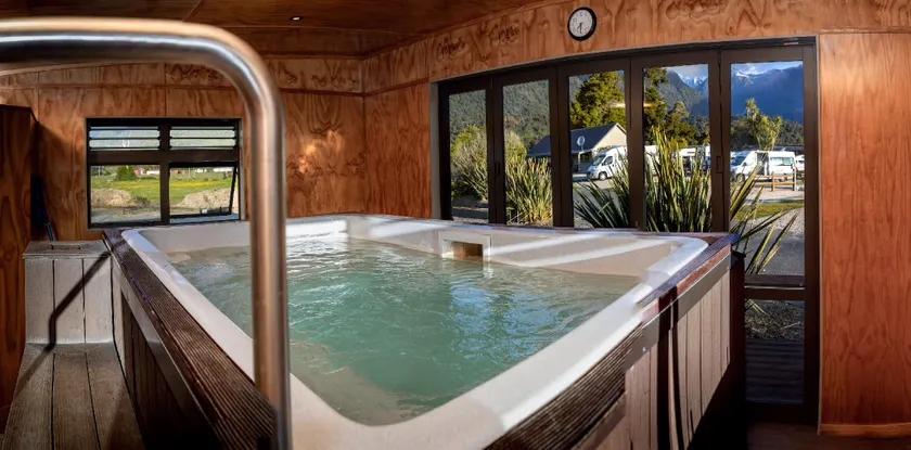 Fox Glacier TOP 10 Holiday Park & Motels - Image 1