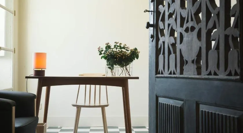 Duas Portas Townhouse - Image 1