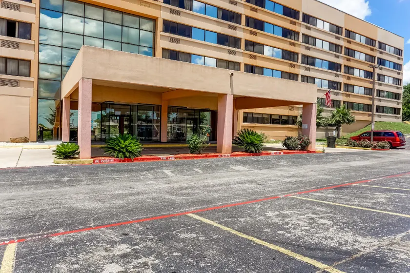OYO Hotel Killeen East Central - Image 1