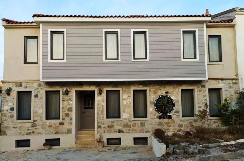 Güneş Ada Otel Bozcaada - Image 1