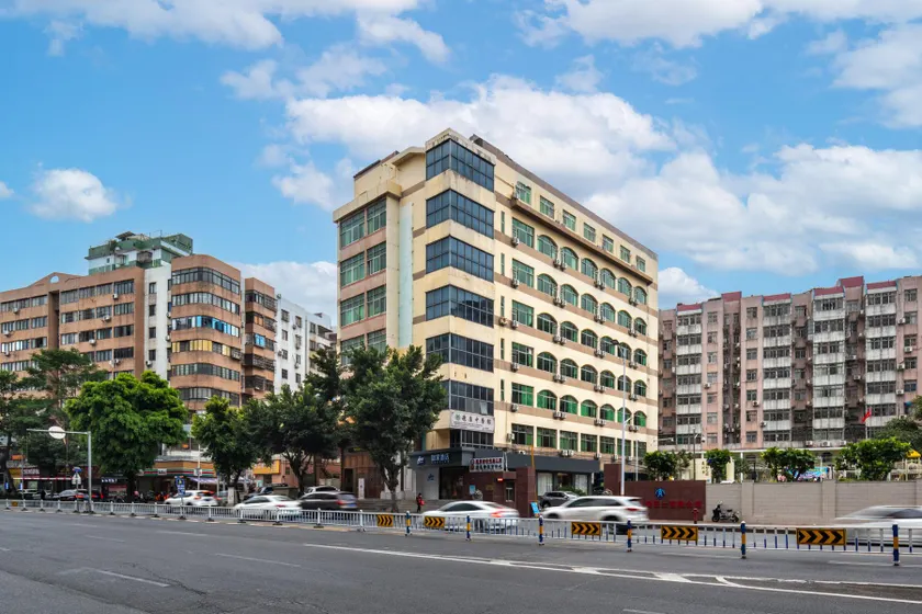 Home Inn Neo Huizhou West Lake Maidi Road - Image 1