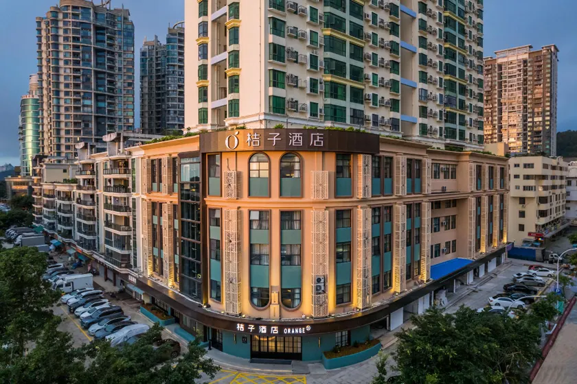 Orange Hotel Zhuhai Qinglv Middle Road Sun Moon Shell Seaview - Image 1