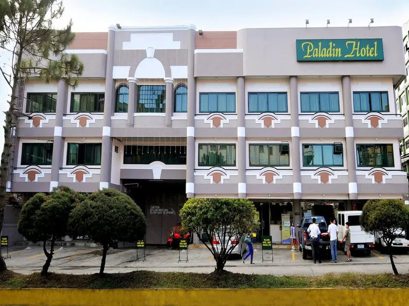 Paladin Hotel - Image 1