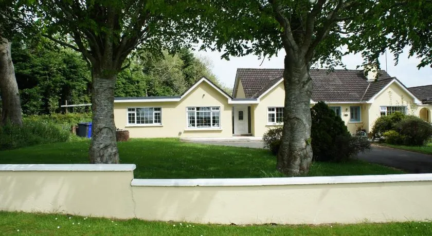 Brownstead Cottage - Image 1