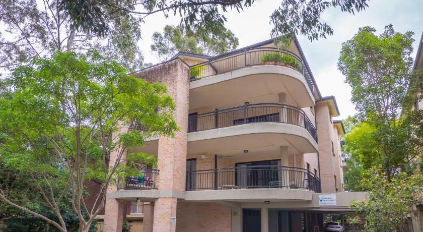 Parkside Apartments Parramatta - Image 1