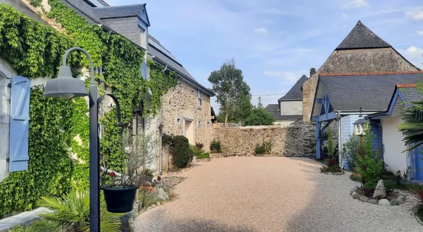 La Ferme aux Fleurs - Image 1