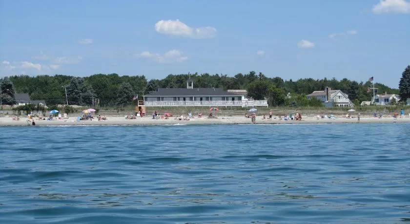 The Seaside Inn - Image 1
