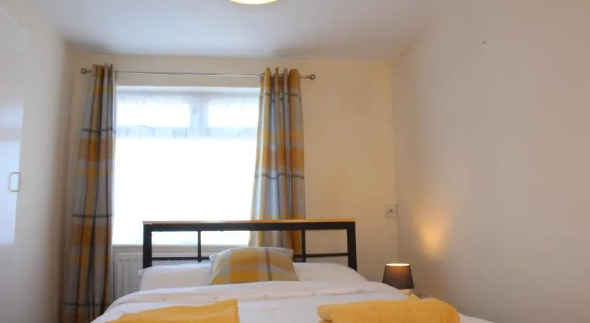 Sunny South Shields House - Image 1