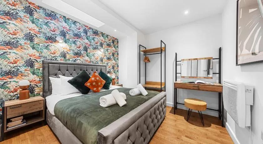 Modern One Bedroom Apartment London - Staines TW18 - Image 1