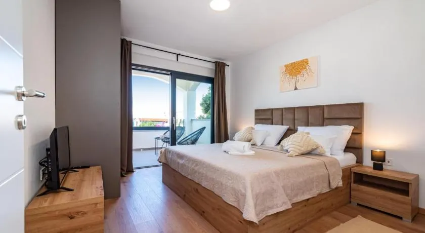 Villa Marta Mandre - Image 1
