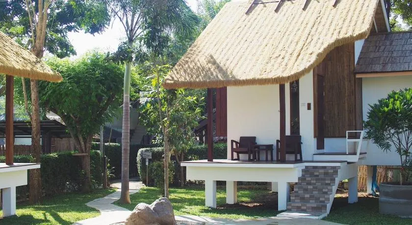 Pai Country Hut - Image 1