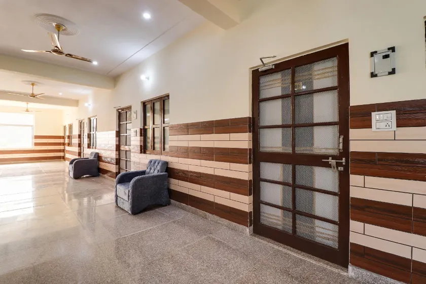 Hotel O The Kailash - Image 1