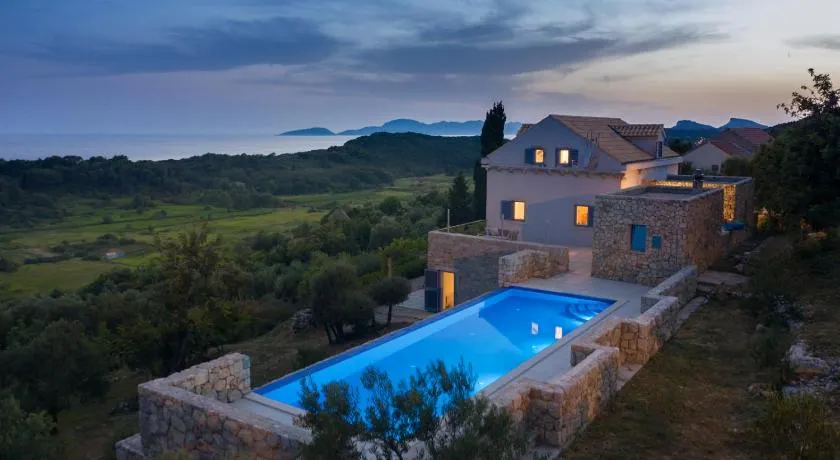 Maison de vacances avec jardin, piscine privée et barbecue - Image 1