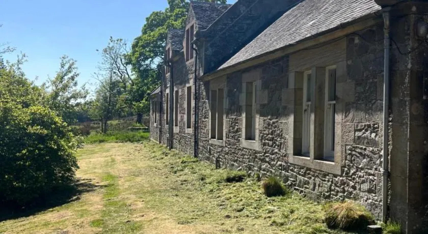 Laundry Cottage - Image 1