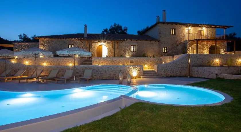Luxury Villa Happynest - Image 1