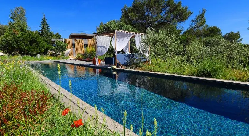 Bien Loin d'Ici Spa B&B - Image 1