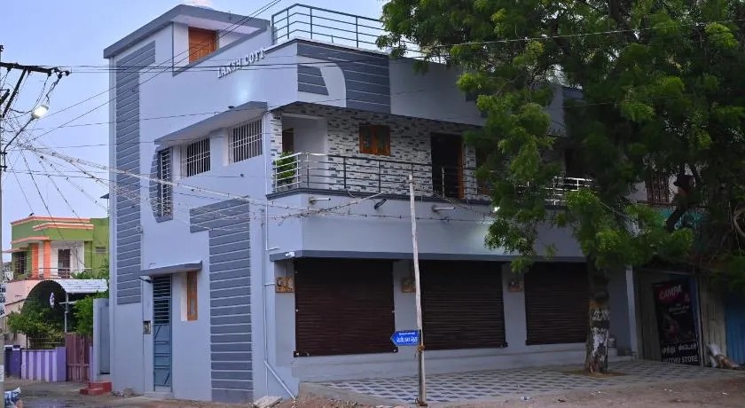 LAKSH COTT Home Stay - Image 1