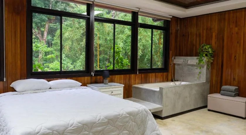 Casa Coyota Hotel - Image 1