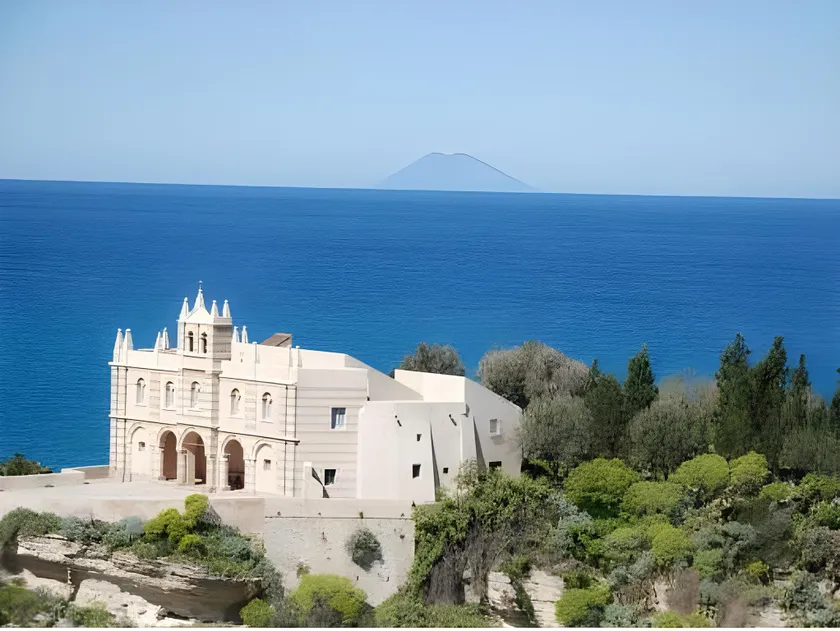 Blu Tropea Maison - Image 1