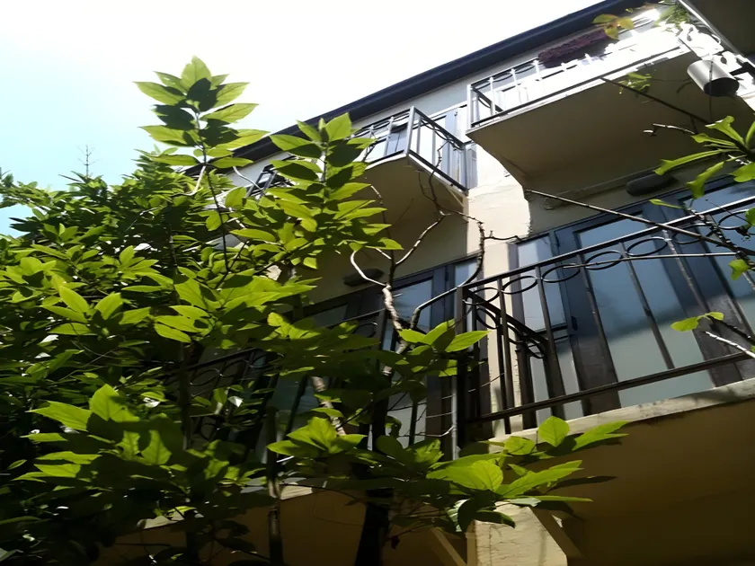 Suayai Guesthouse - Image 1