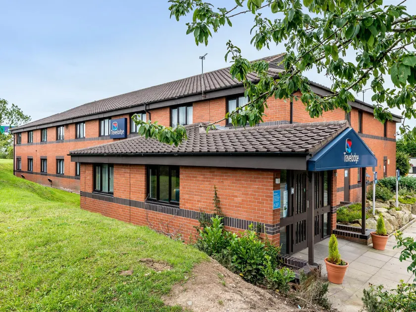 Travelodge Middlewich - Image 1