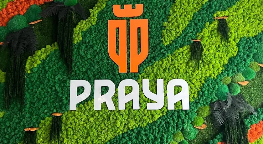 Praya Boutique - Image 1
