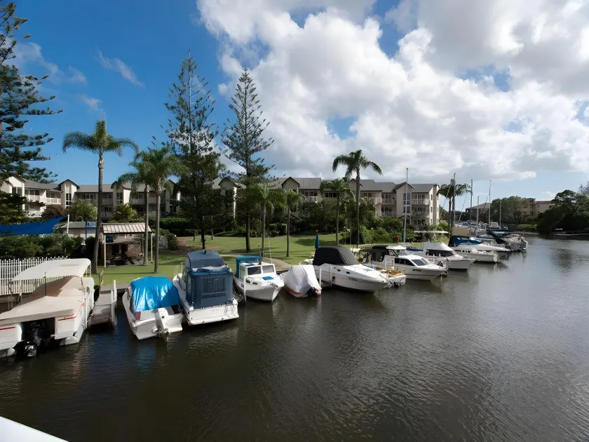 Bayview Bay Apartments and Marina - Image 1
