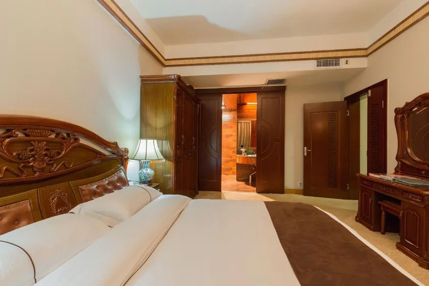 Yunti Hotel - Image 1