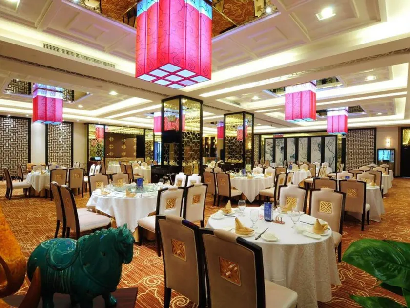Xianyang Ocean Spring Grand Metro Park Hotel - Image 1