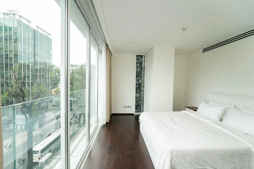 SKY VILLAS - Centre Saigon- Mordern & Fancy DUPLEX - Image 1