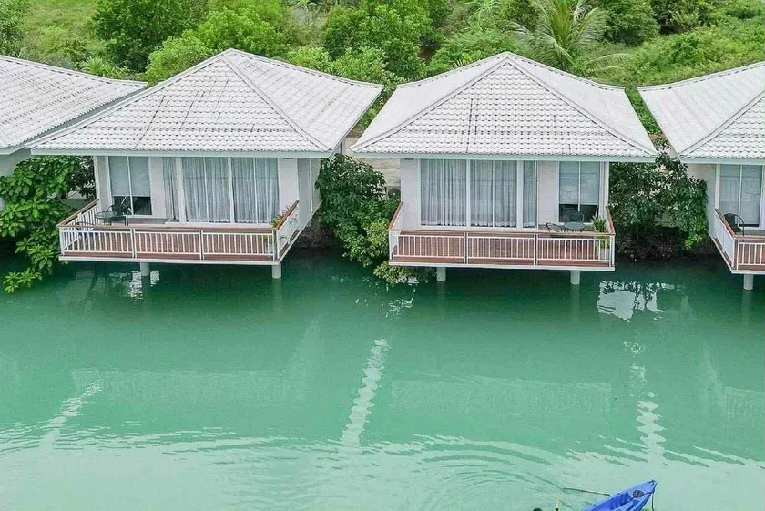 The wide view resort and restaurant Phuket - Image 1