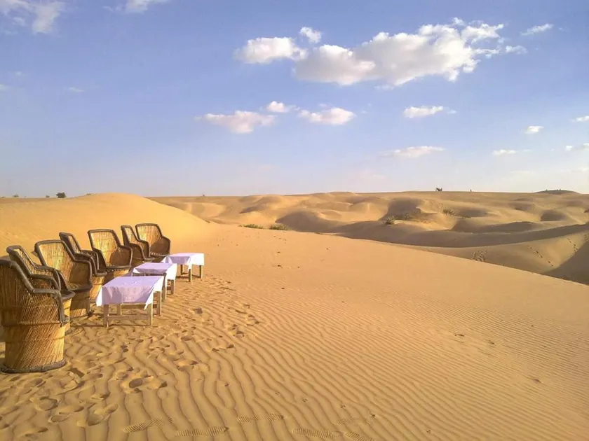Sunny Desert Camp - Image 1