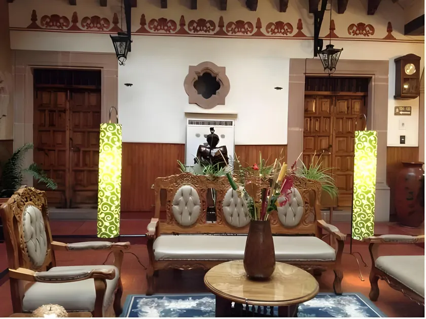 Hotel Los Escudos - Image 1