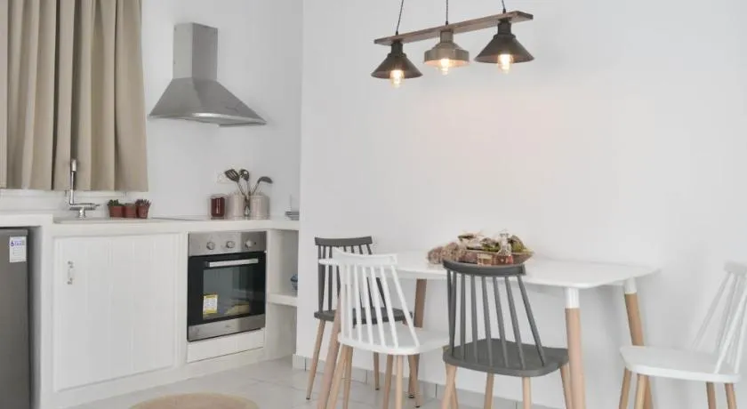 Blue Paradise Apartments - Image 1