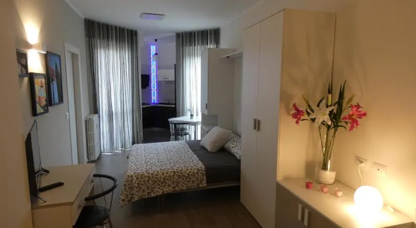 Metro Apartment - Image 1