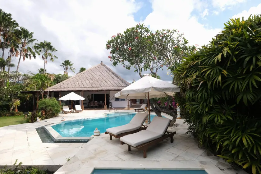 Meyer Villa by Villa Pantai Lovina - Image 1