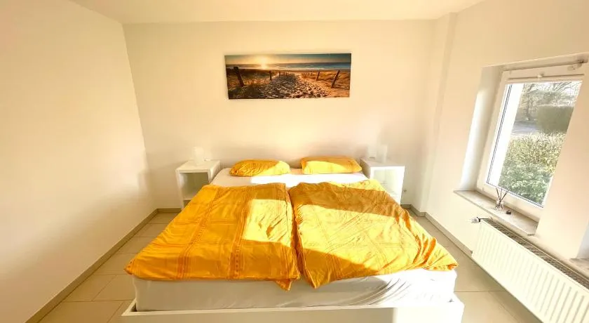 Ferienwohnung Köln Süd 77qm - Ruhige Lage nahe Rhein & Innenstadt - Image 1