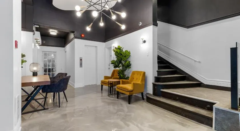 Le Sand & Stone Hotel - Image 1