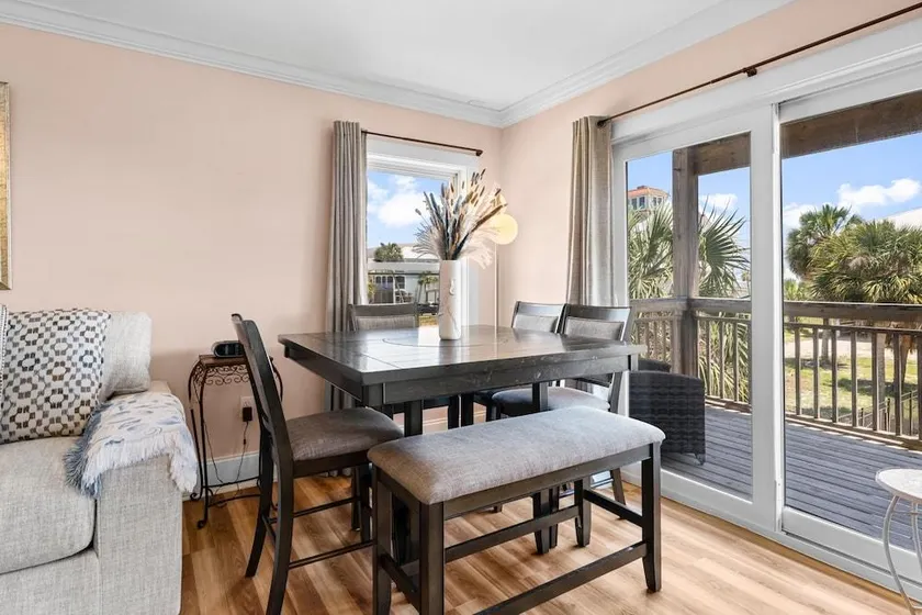 Pet Friendly Beach House - One Palm by Panhandle Getaways - Image 1