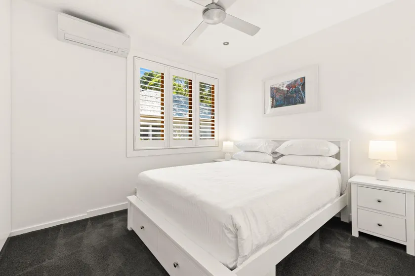 Elegant 3-bed Home With Games Room - Image 1
