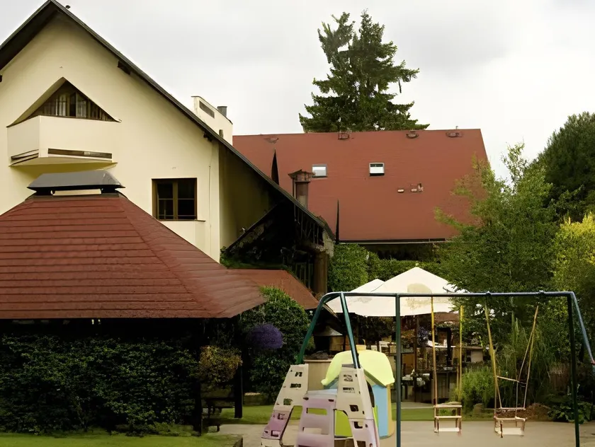 Bonato Hotel - Image 1