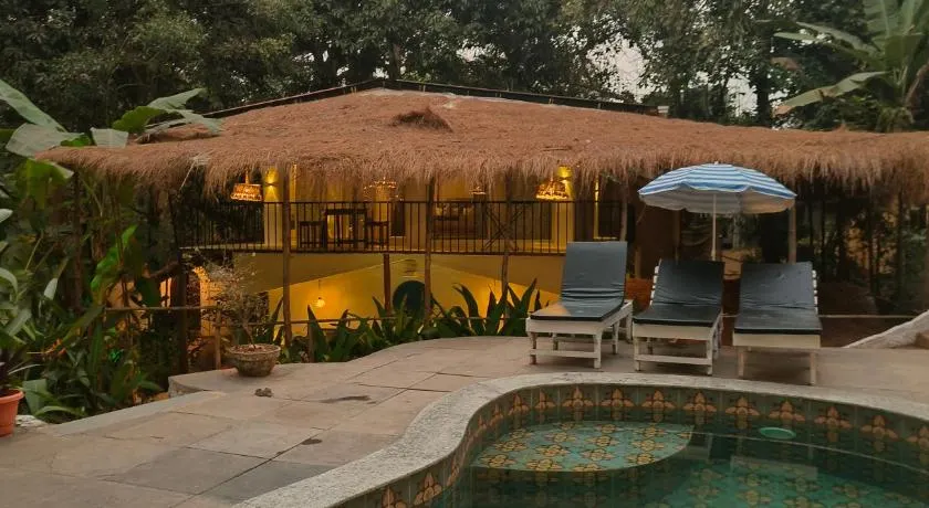 Standalone "Greek" Jungle House, walking distance to Thalassa and Boiler Maker - Image 1