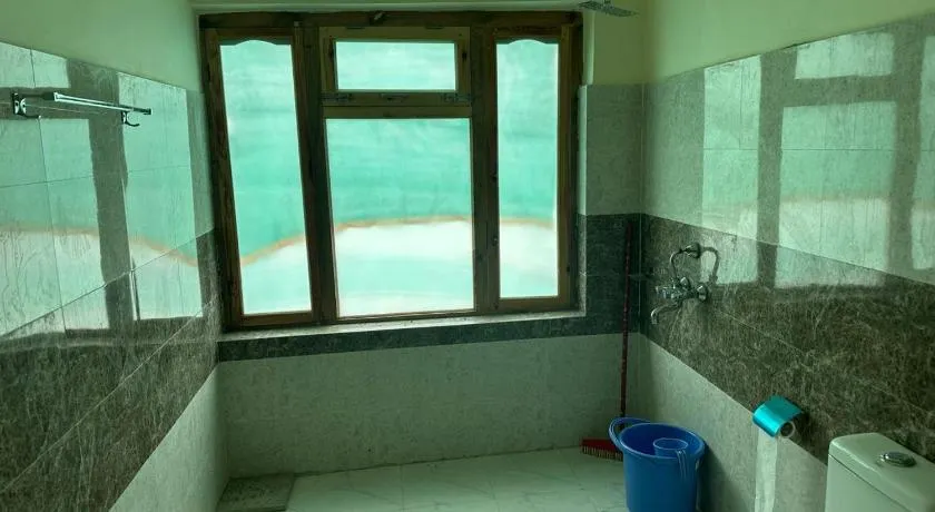 Blue Yak Resort - Image 1