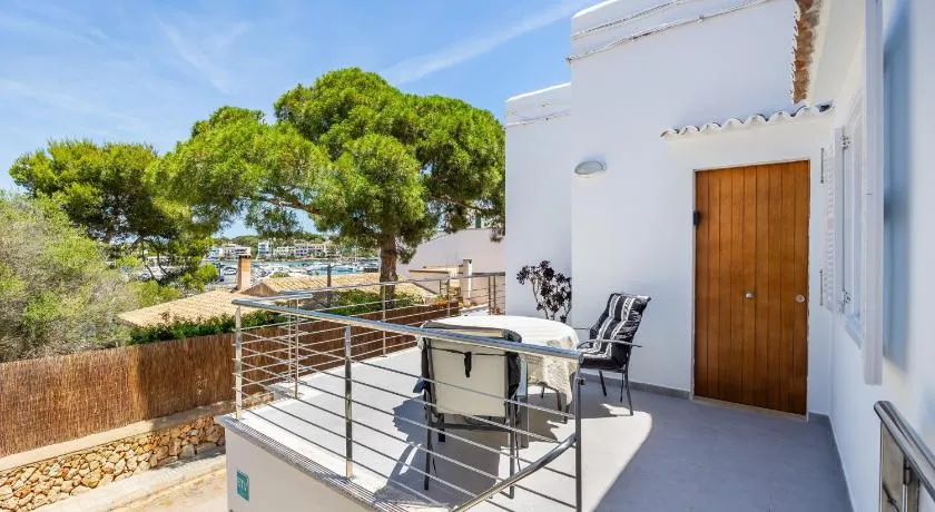 Voll ausgestattete gemütliche Ferienwohnung mit Terrasse | Meerblick - Image 1